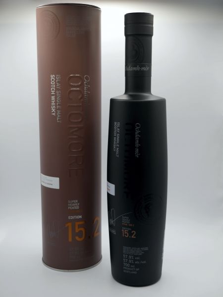 Octomore 15.2. mit Flaschentube